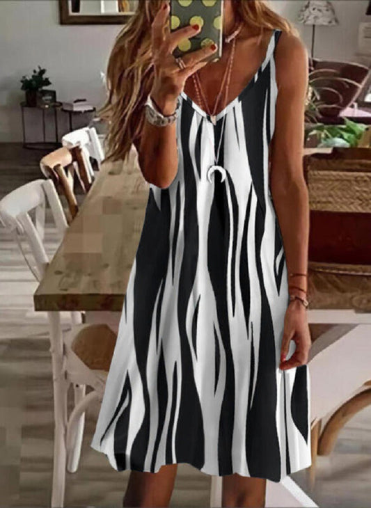 Vestido de moda con tirantes estampados