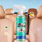 Espuma limpiadora multiusos en spray para el coche y el hogar.