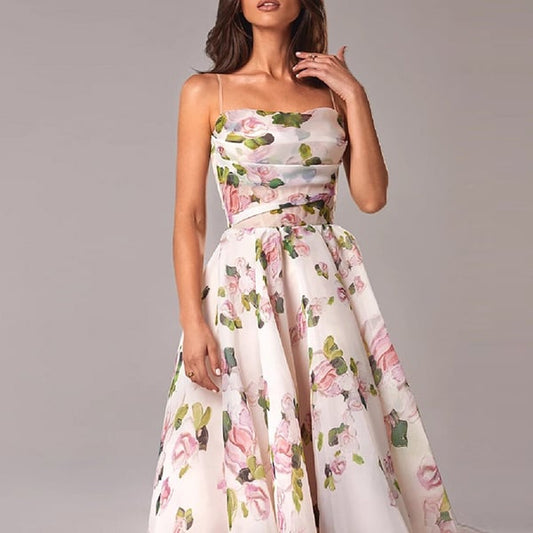 Elegante vestido de tirantes estampado